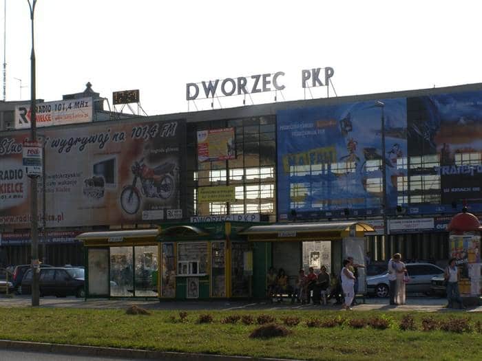 Albo długo czekali na autobusy zastępcze