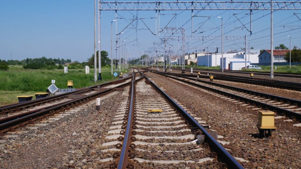 Opóźnienia w kursowaniu pociągów na Pomorzu; po awarii LCS-ów