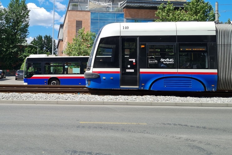 Infotrans - Bydgoszcz w raporcie Jakdojade 2025 – szybka i dostępna, ale z rezerwą w przesiadkach