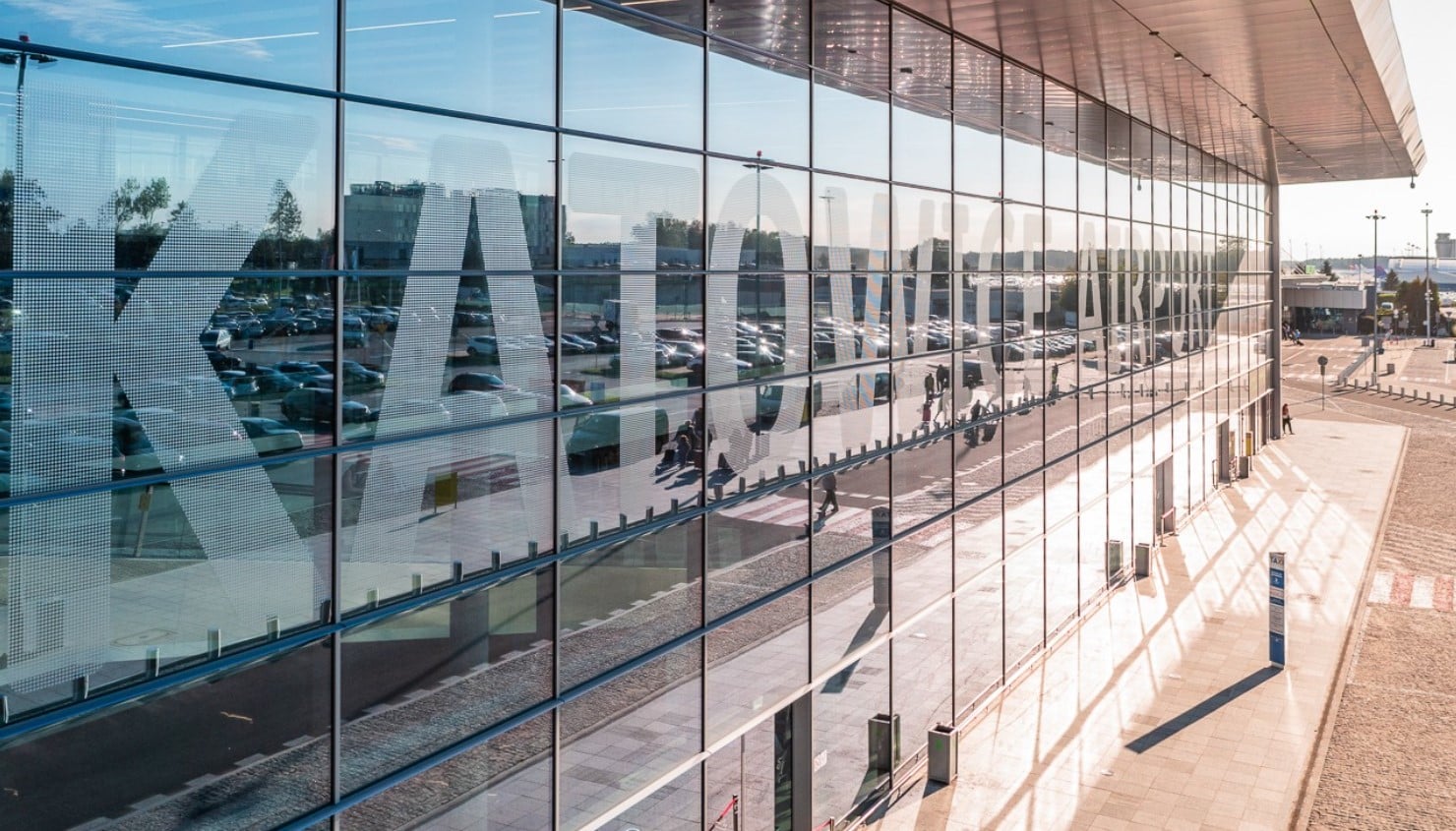 Infoair - Zmieni sie terminal przylotów na Lotnisku Katowice. Przebudową zajmie się Budimex