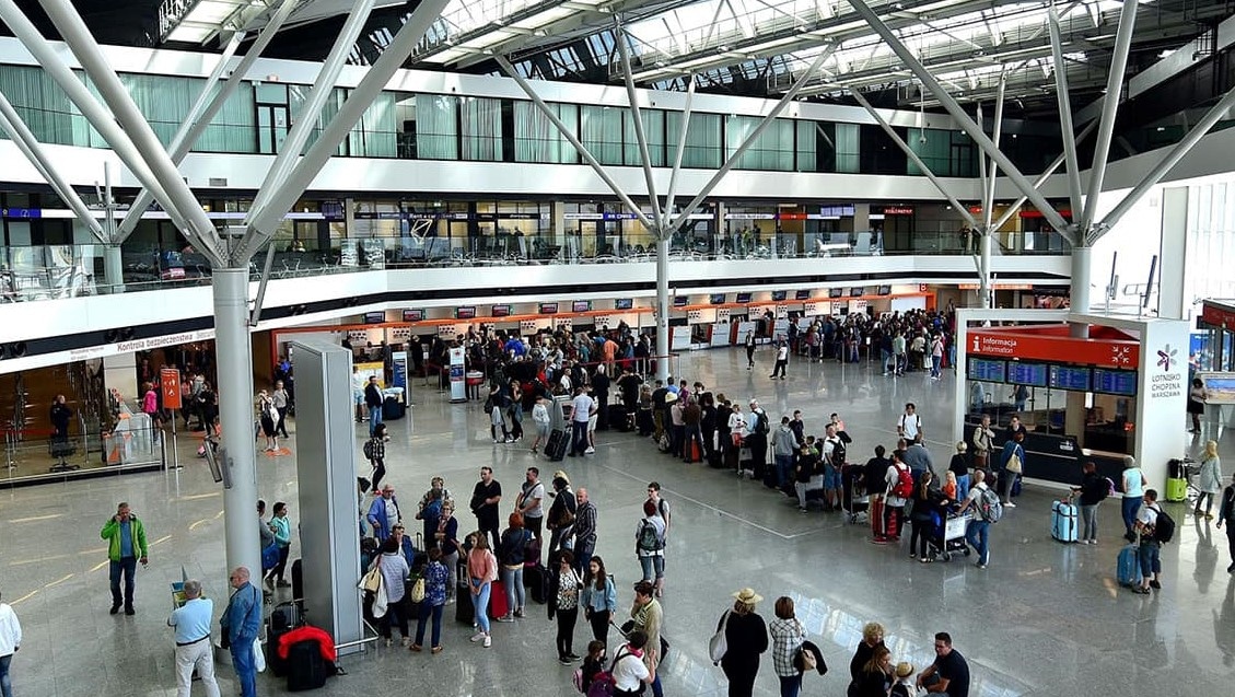 Infoair - Nowa ustawa o danych pasażerów: więcej bezpieczeństwa i jasne zasady w lotnictwie