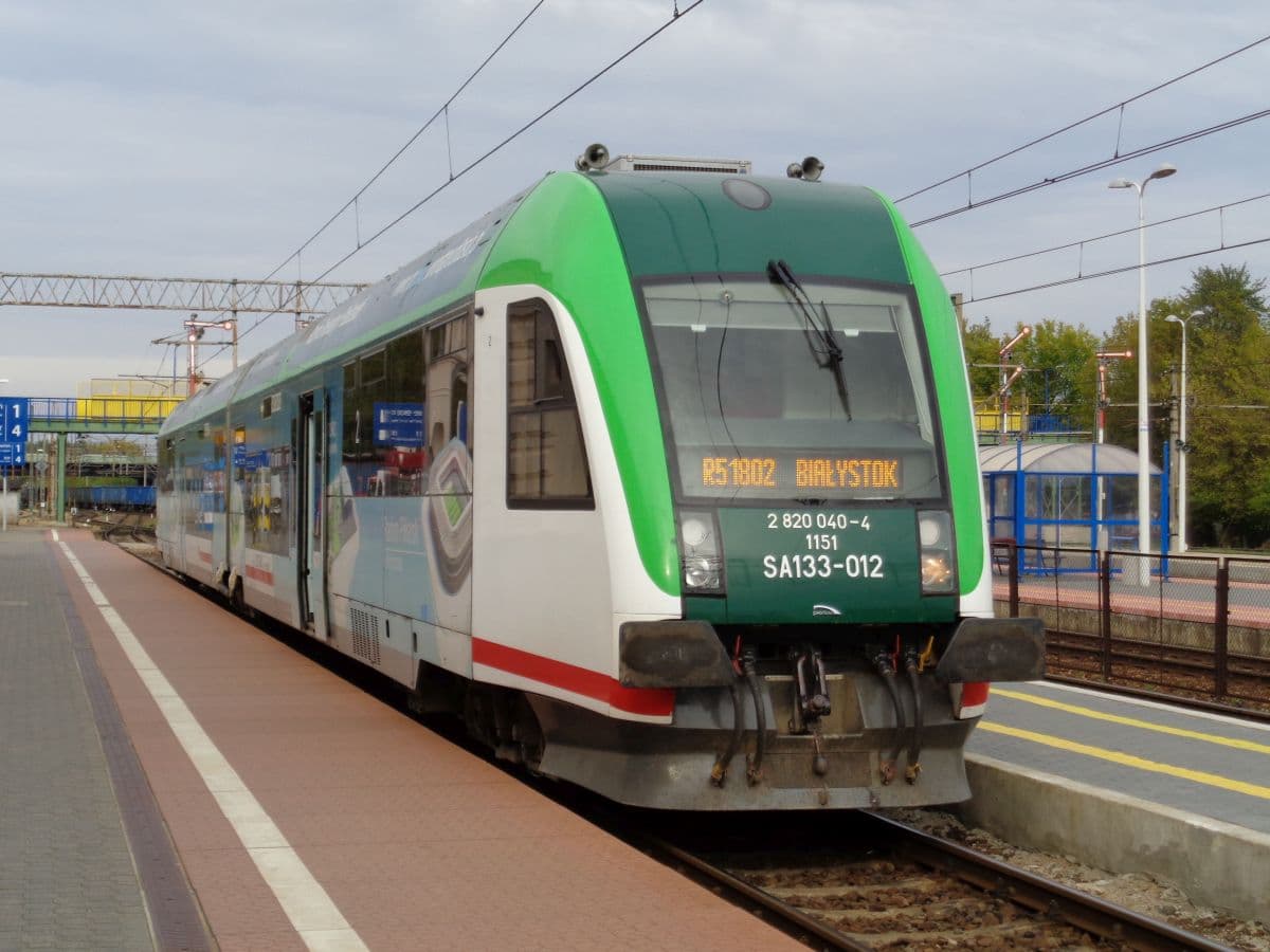 Inforail - Podlaskie chce zlecić przegląd P5 i doposażenie sześciu autobusów szynowych SA133