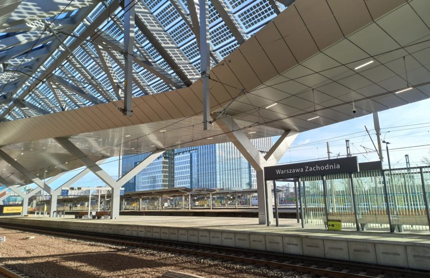 pociąg nie zatrzymał się na stacji warszawa zachodnia