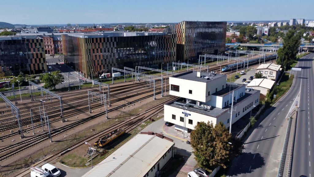 Zmodernizowana nastawnia Kraków Główny