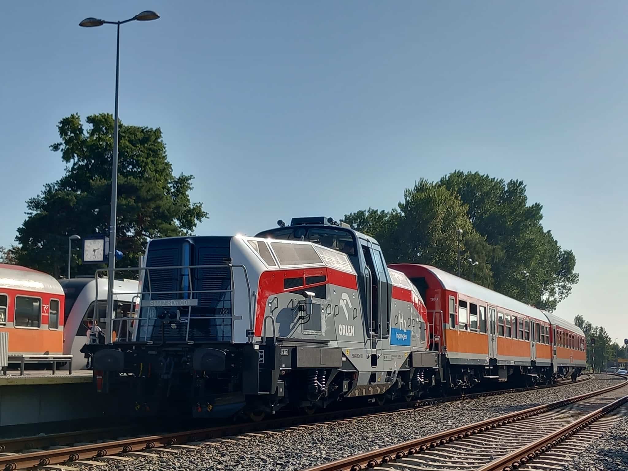 Inforail - Koleje Dolnośląskie przetestują wodorową lokomotywę PESY