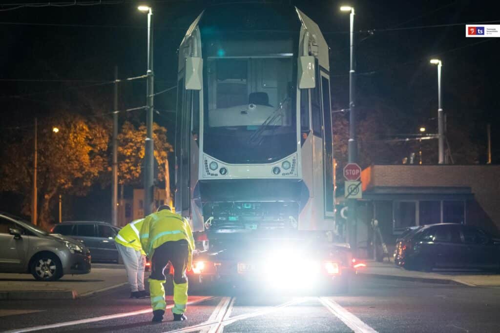 9 października 2023 roku w nocy dotarł do Szczecina kolejny Moderus Beta MF 29 AC BD, oznaczony numerem 625.