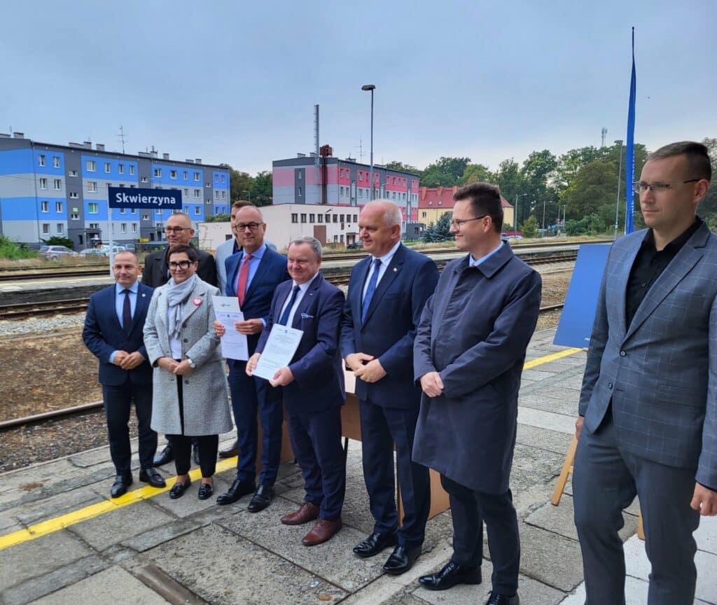 Zwiększy się dostęp do kolei w województwie lubuskim – pociągi znów dojadą ze Skwierzyny do Międzychodu.
