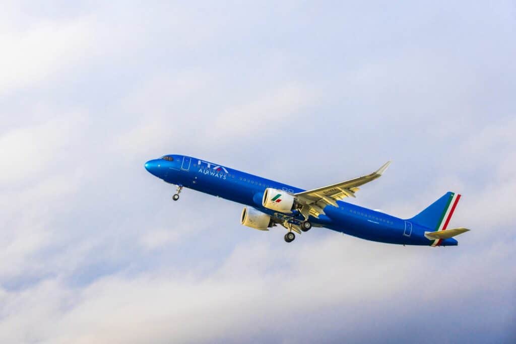 Flota ITA Airways składa się wyłącznie z Airbusów. Obecnie tworzy ją 81 maszyn najnowszej generacji: A220, A320neo, A330neo i A350.