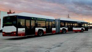 MZK Opole rezygnuje z odwróconego pantografu w kolejnych elektrobusach. Analiza SWZ