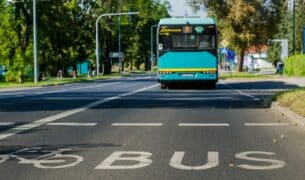 Przegubowy autobus marki Solaris w PKM Jaworzno