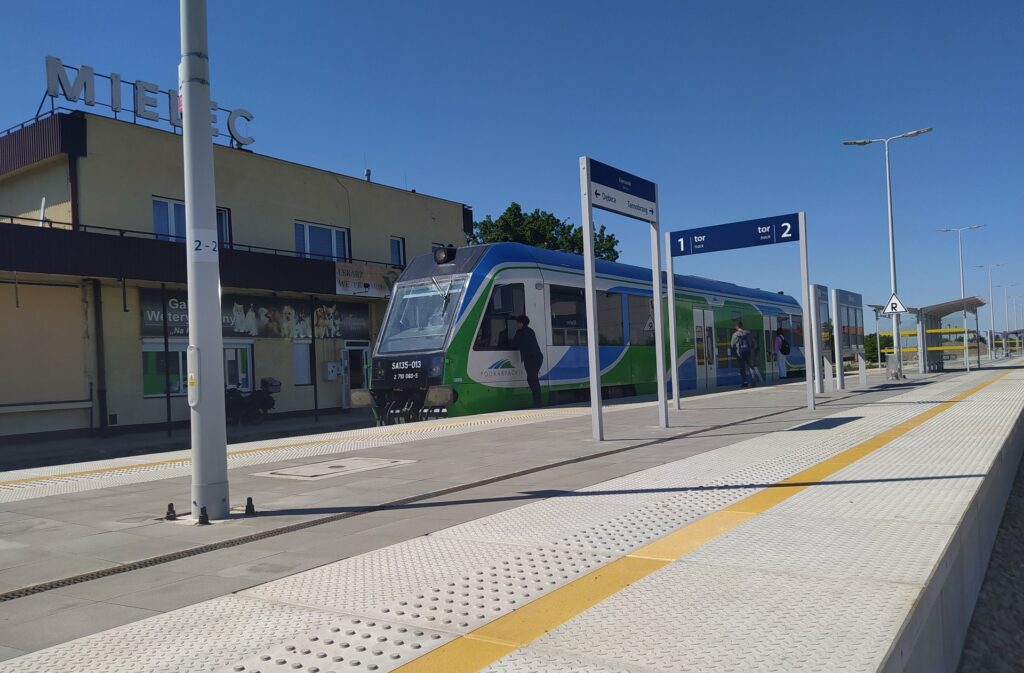 Polregio ogłosiło przetarg na wykonanie przeglądów trzeciego poziomu utrzymania PU3-2 autobusów szynowych serii SA135, Typ 214Mb-Mińsk1.