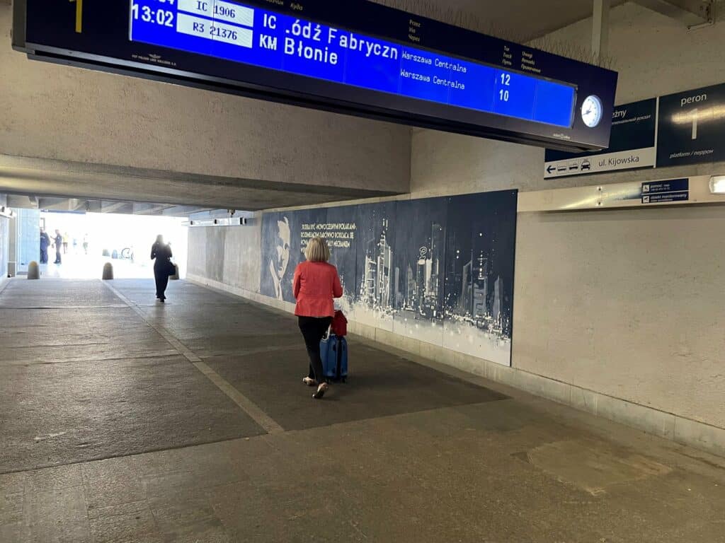 Zakładamy, że około połowy 2024 r. zostanie ogłoszony przetarg na modernizację stacji Warszawa Wschodnia - poinformował prezes PKP PLK.