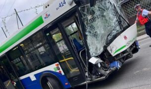 Wypadek z udziałem autobusu MPK w Prądniku Białym / fot. Pomoc Drogowa Kraków, Sprint-Car
