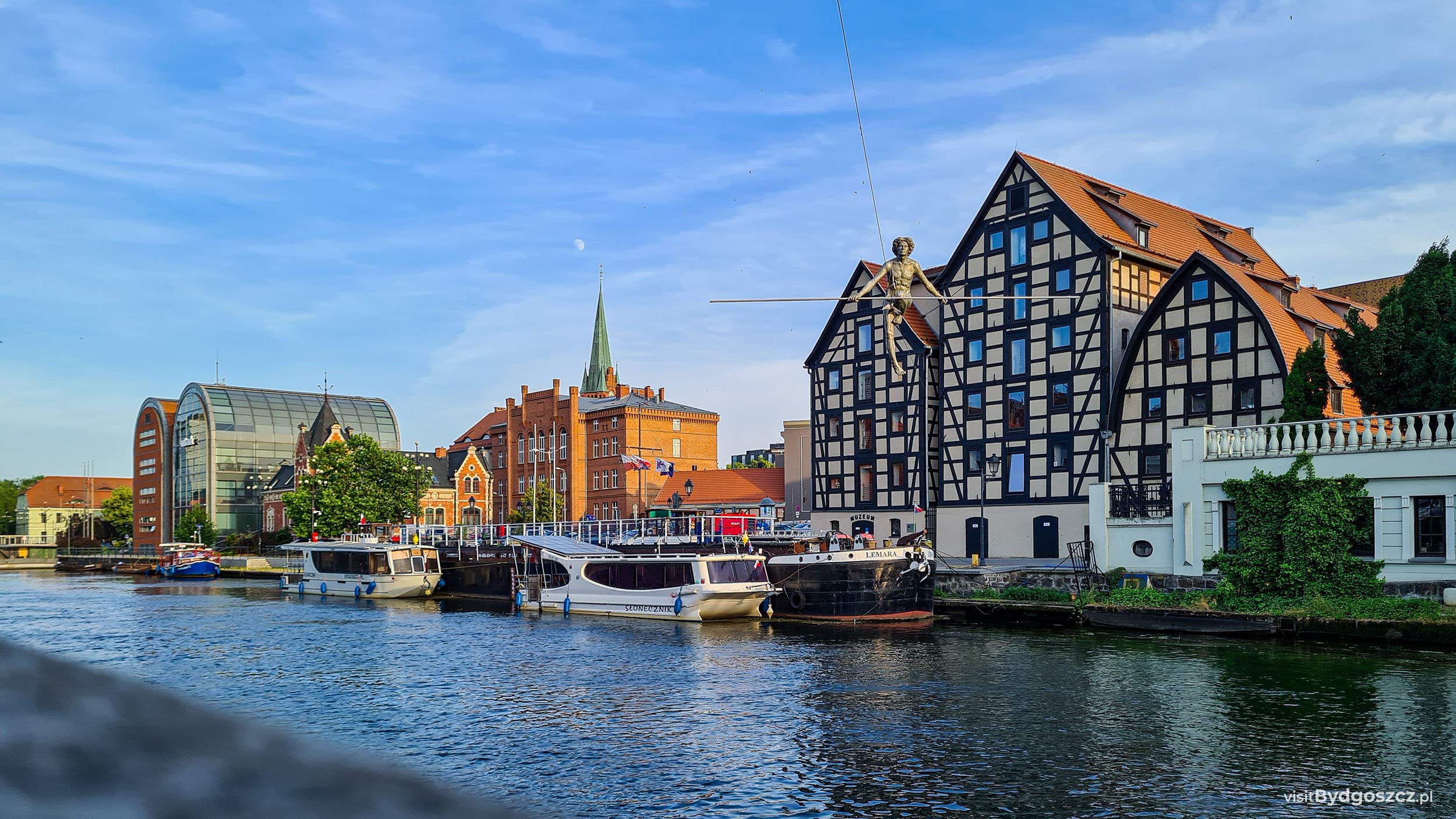 Infoship - Tramwaj wodny wraca na Brdę. Sezon 2025 rusza już 30 kwietnia