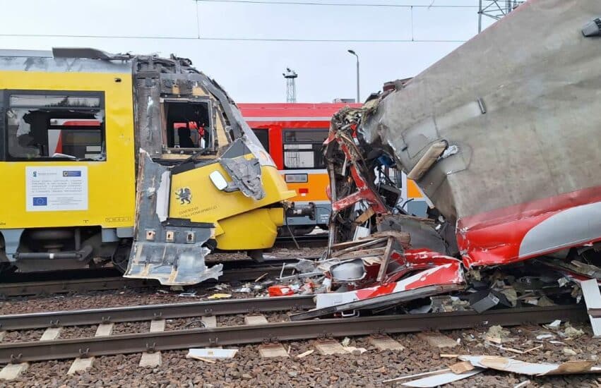 Jest raport po zderzeniu dwóch pociągów w Gdyni. Szynobus powinien się zatrzymać