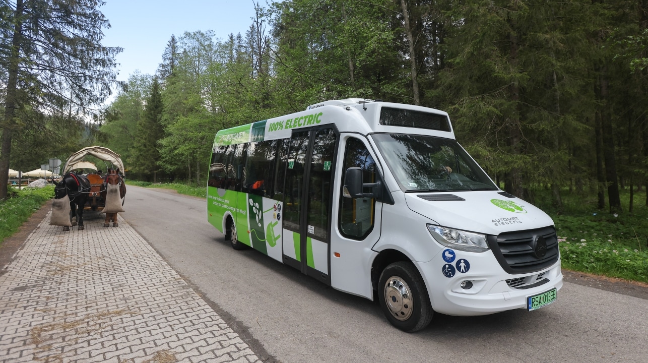 Infobus - Automet wychodzi z ofertę elektrobusów poza miasto. Oferta dla PKS Nova