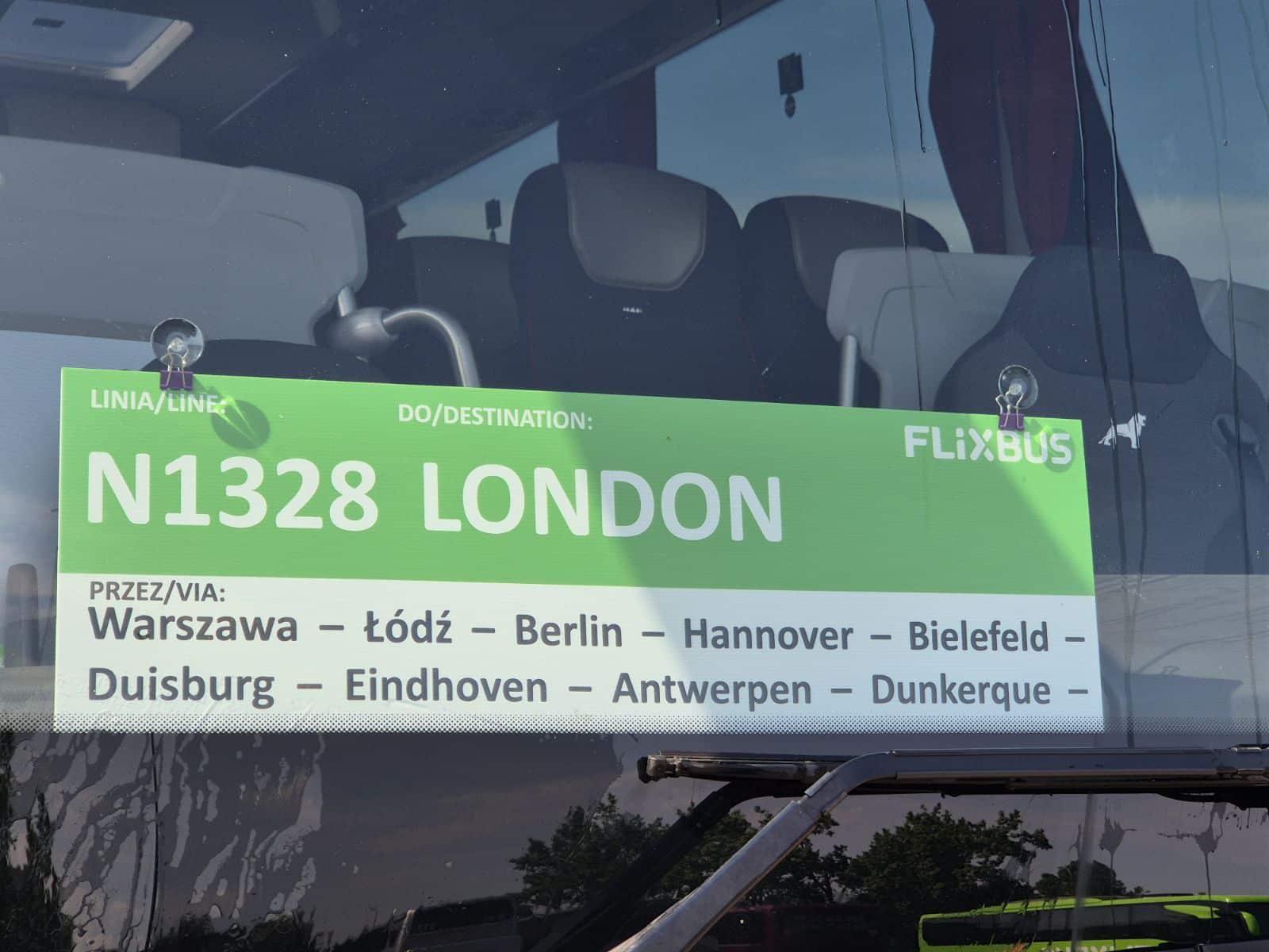 Infobus - GUS: Autobusy międzynarodowe w 2025 – o 15,6% mniej pasażerów i 43,2% mniej wzkm