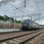 Pociąg PKP Intercity z lokomotywą Vectron