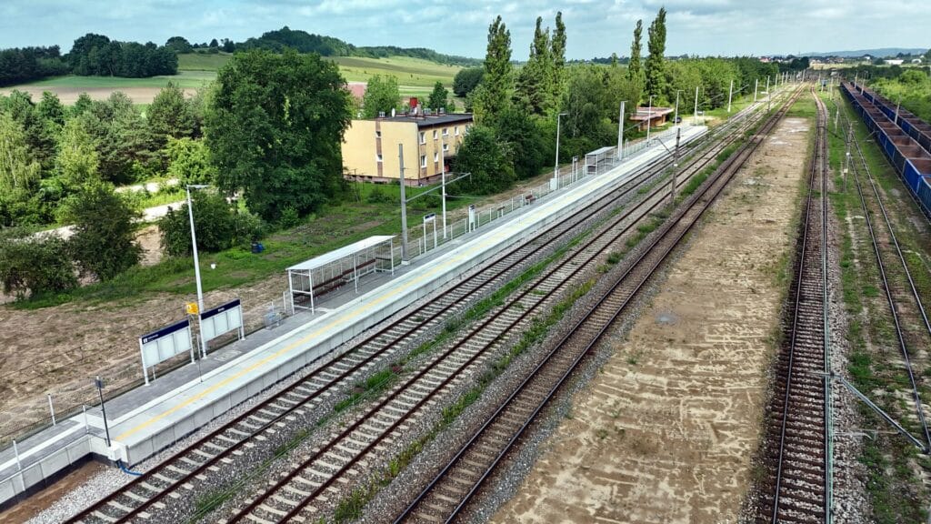 Nowe przystanki kolejowe w woj. świętokrzyskim. Na linii Kielce – Busko-Zdrój foto: PKP PLK