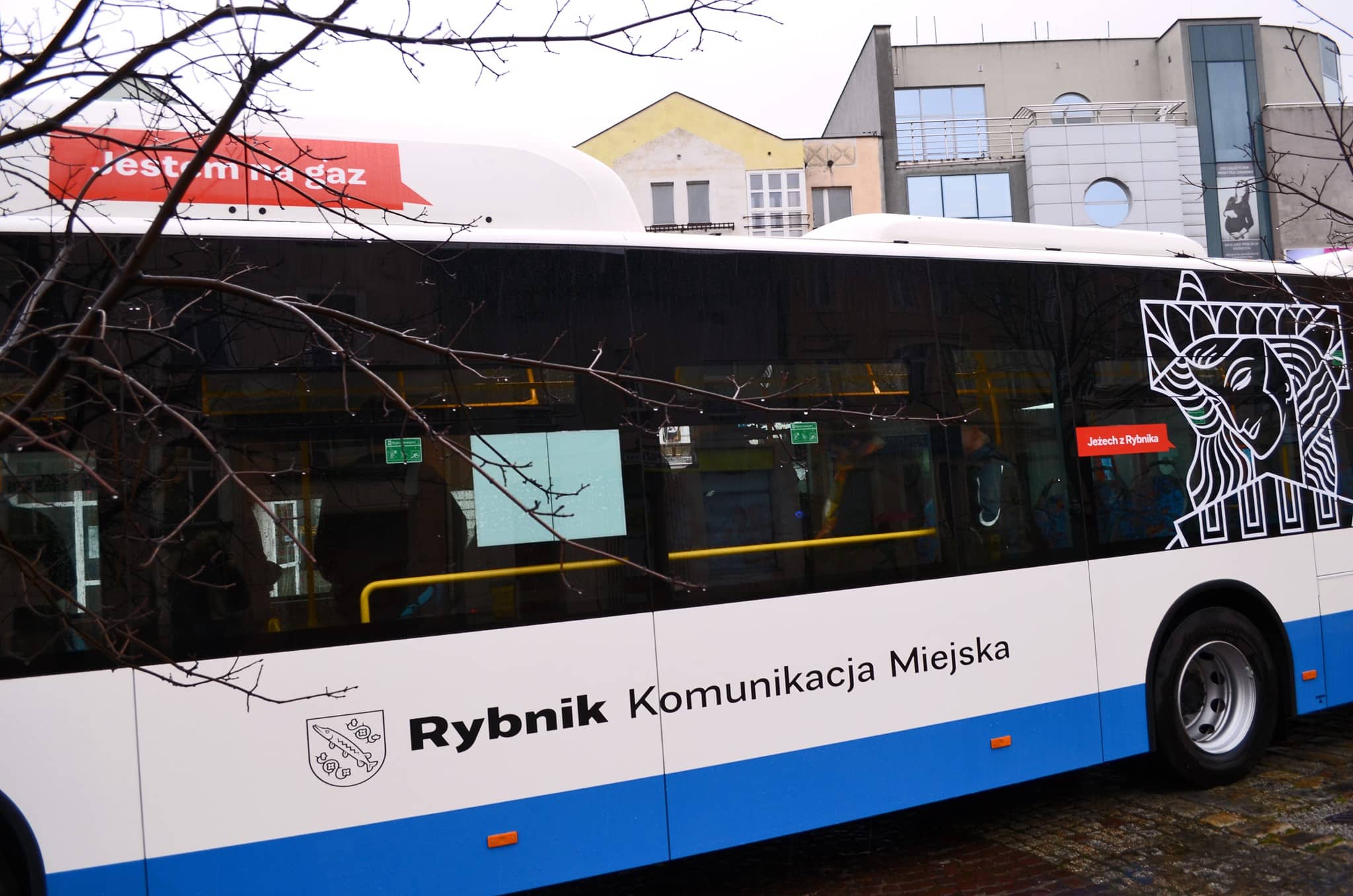 Infobus - Komunikacja Miejska Rybnik ma ofertę na hybrydowy autobus. Od nowego gracza