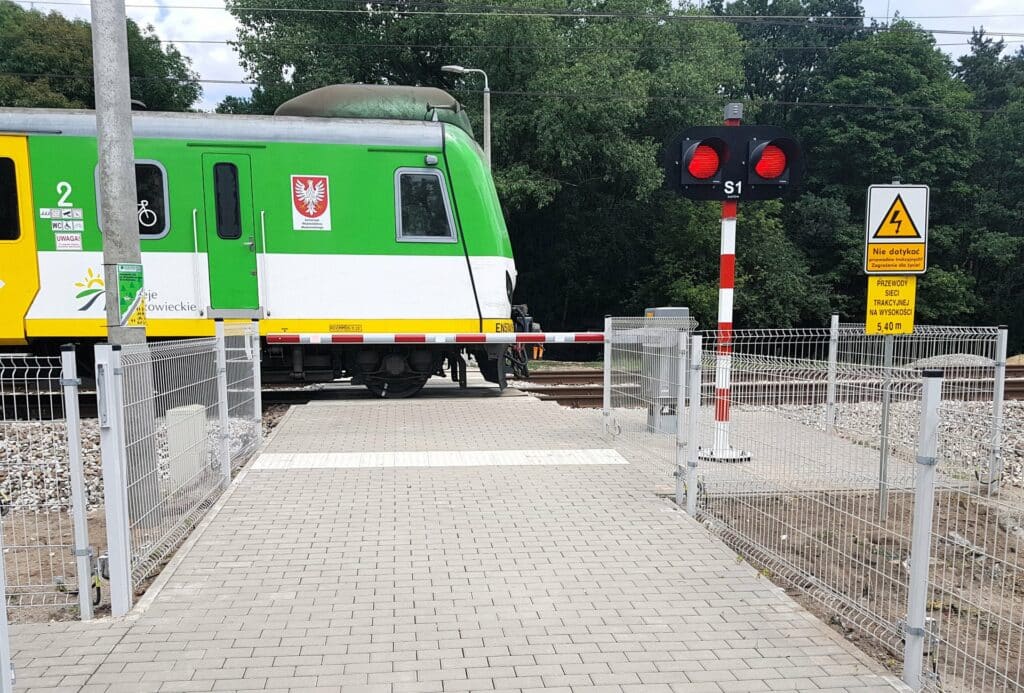 Od czwartku, 4 lipca mieszkańcy Warszawy bezpieczniej docierają do Rezerwatu Przyrody Olszynka Grochowska.