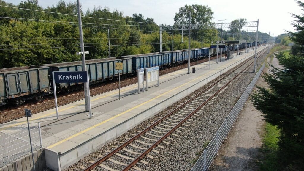 PKP PLK zelektryfikują kolejną stację. W całości foto: PKP PLK