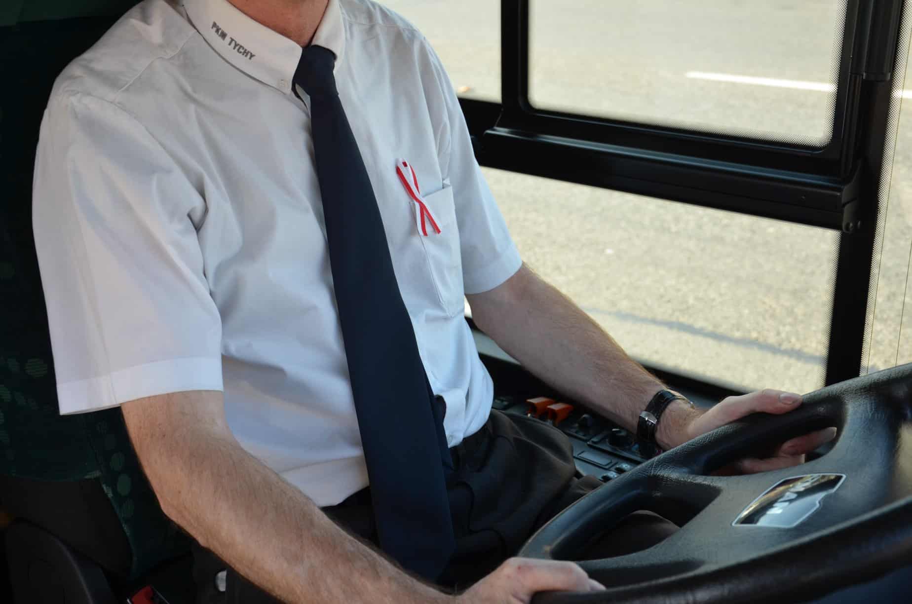 Infobus - Kierowcy z ubytkiem słuchu w autobusach. Nowe przepisy odpowiedzią na braki kadrowe