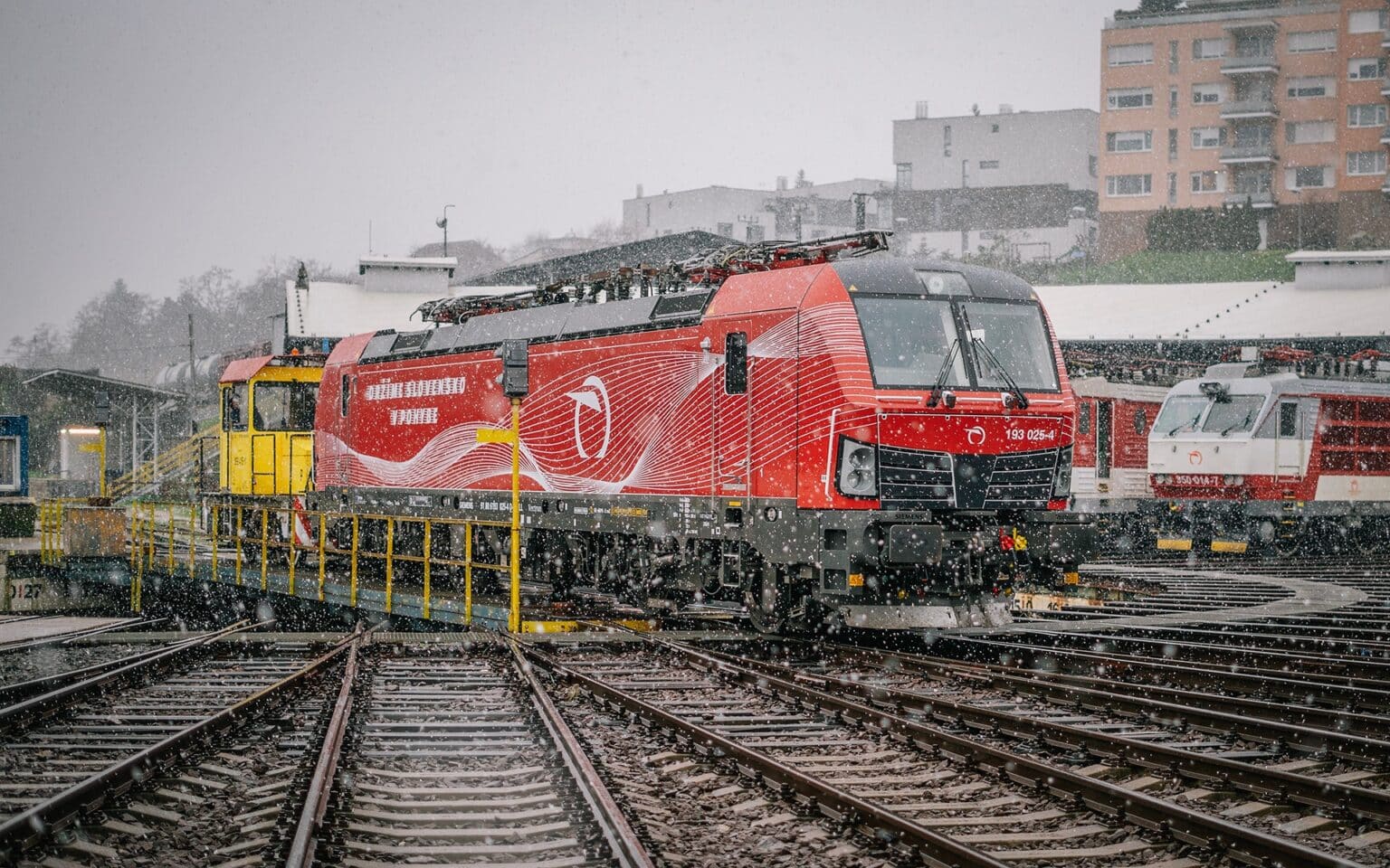 Inforail - ZSSK zwiększa flotę lokomotyw Siemens Vectron. Przewoźnik zamówił kolejne pojazdy