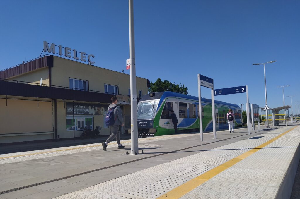 Pociąg IC Hetman zatrzyma się na stacji Mielec. Co z modernizacją dworca? foto: PKP PLK
