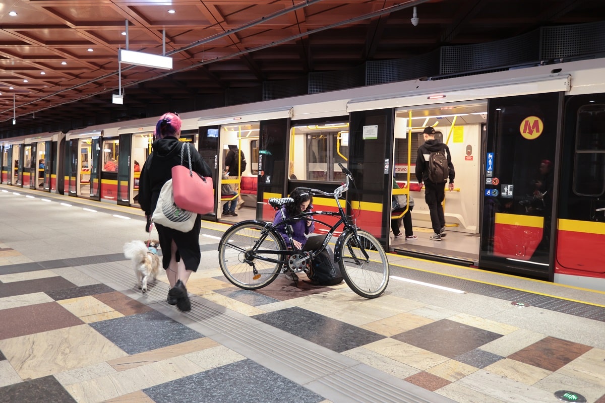 Infotram - Zmiany w kursowaniu warszawskich tramwajów i metra. Pojadą rzadziej