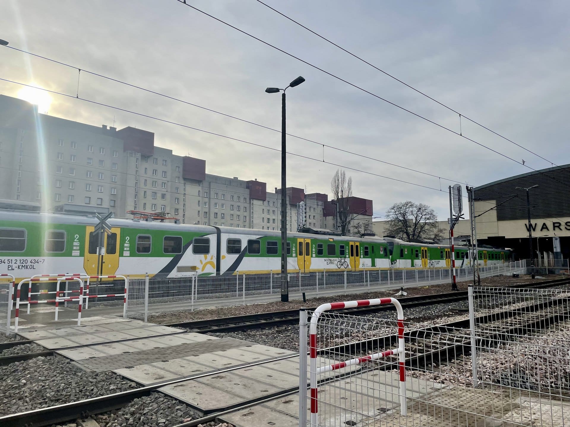 Inforail - PKP PLK otworzyły przejście przez tory przy stacji Warszawa Wileńska