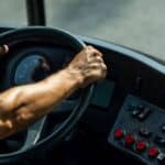 Nowe prawo jazdy UE: Co się zmienia i co to oznacza dla kierowców autobusów?