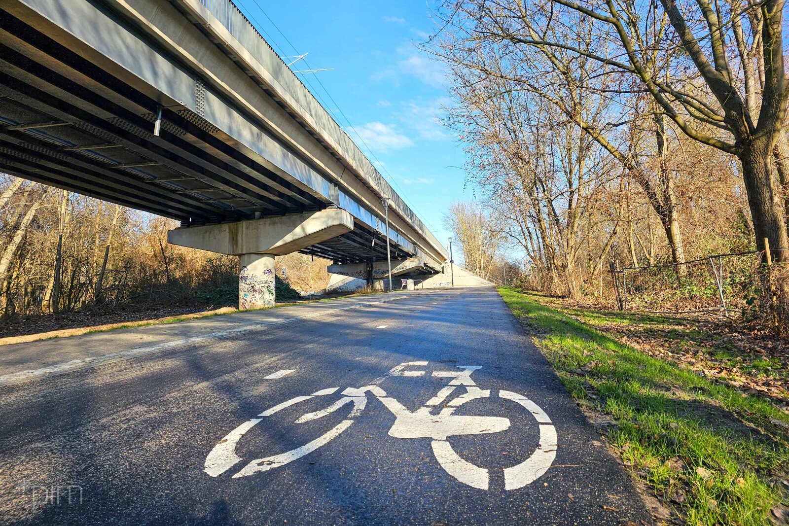 Infobike - Poznań coraz bardziej przyjazny rowerzystom: Nowe trasy i udogodnienia