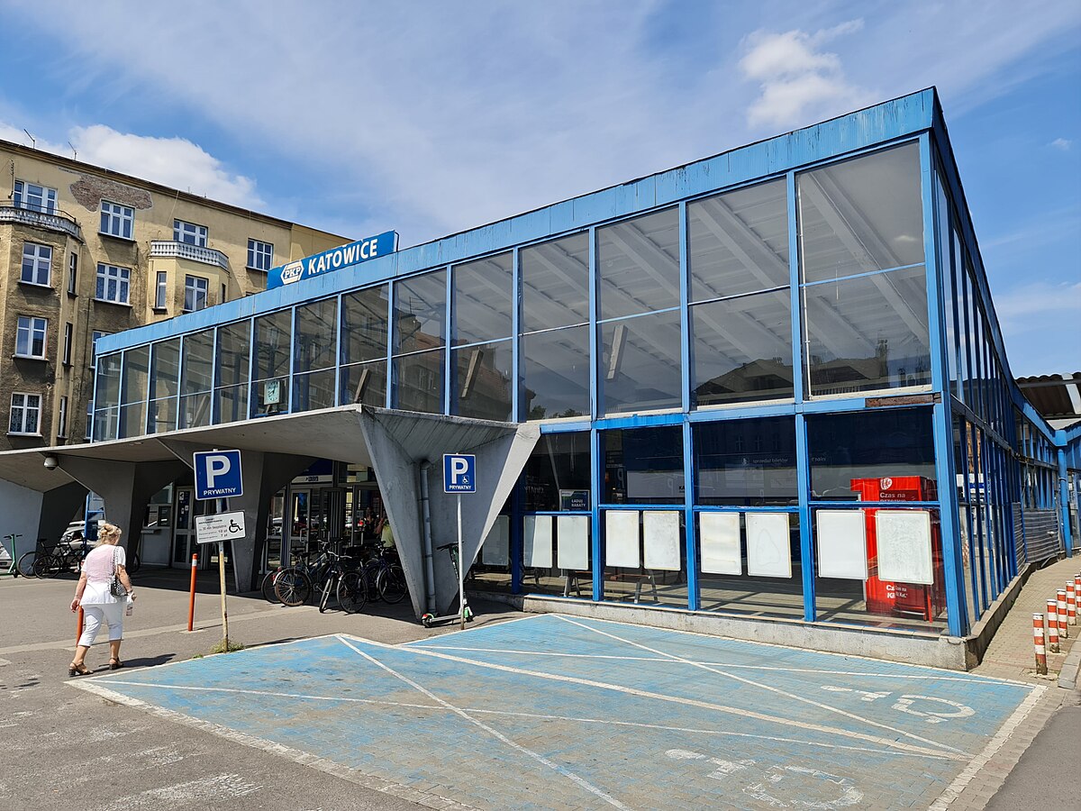 Inforail - Co dalej z placem przy dworcu kolejowym w Katowicach? Jest zaproszenie do rozmów