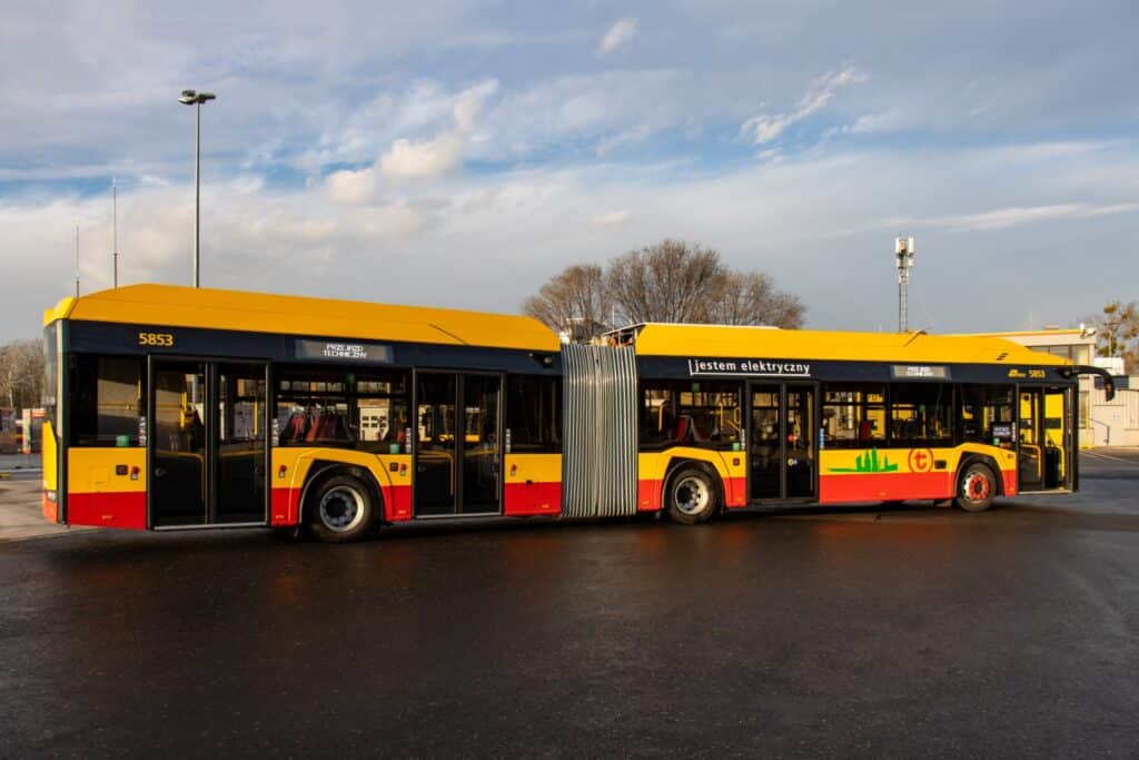 MZA Warszawa akceptuje ofertę Solarisa na 50 MEGA elektrobusów