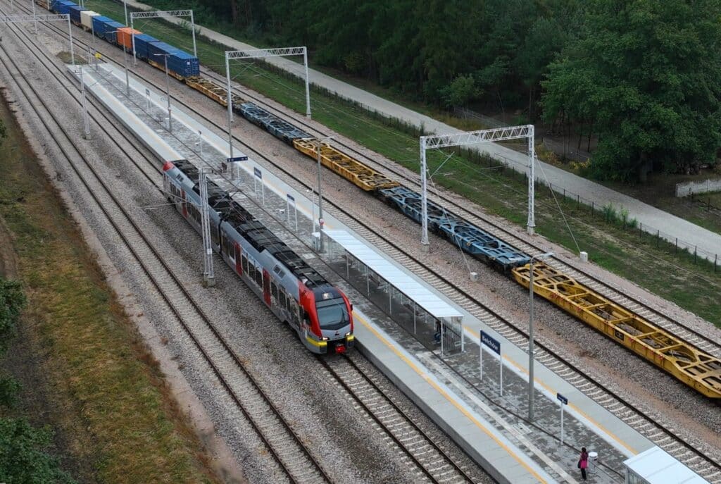 Modernizacja linii kolejowej Skierniewice – Łowicz. Szybsze i wygodniejsze podróże już wkrótce foto: PKP PLK