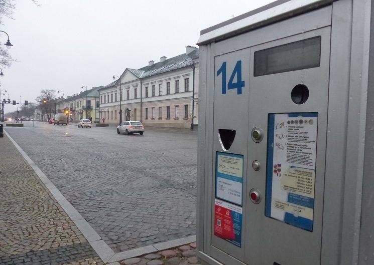 Suwałki: Miasto ograniczyło do minimum strefę płatnego parkowania
