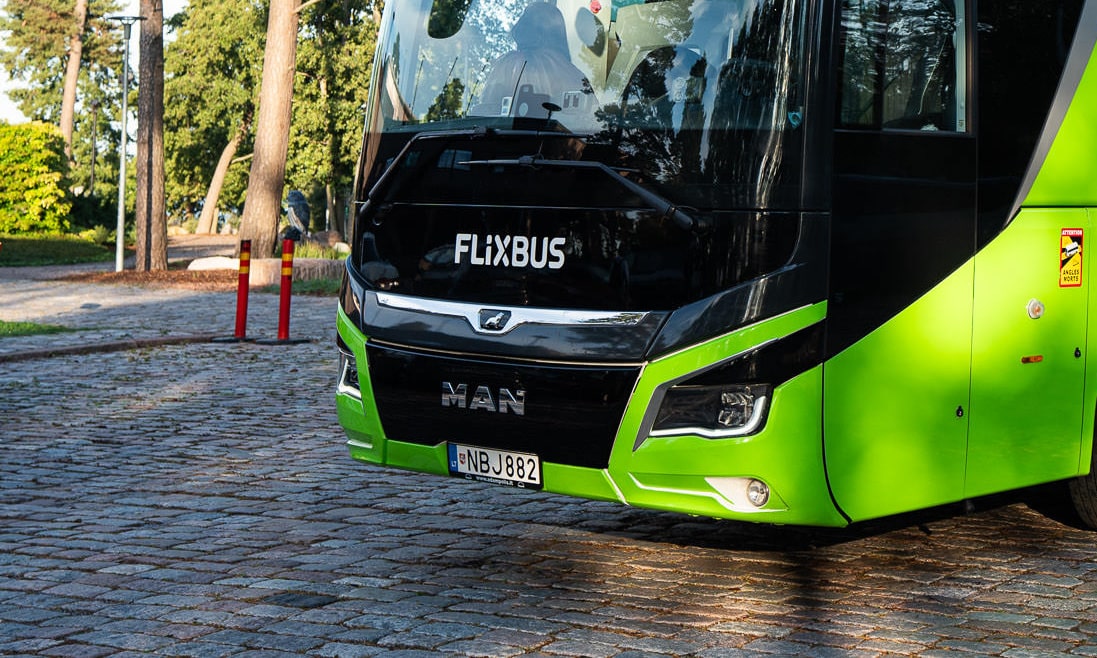 Inforail - Flixbus rzuca kolejną rękawicę PKP Intercity. Tym razem walka o kraje bałtyckie