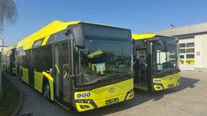 Gniezno: Kolejnych 5 autobusów elektrycznych dotarło do MPK. W sumie jeździ ich 10