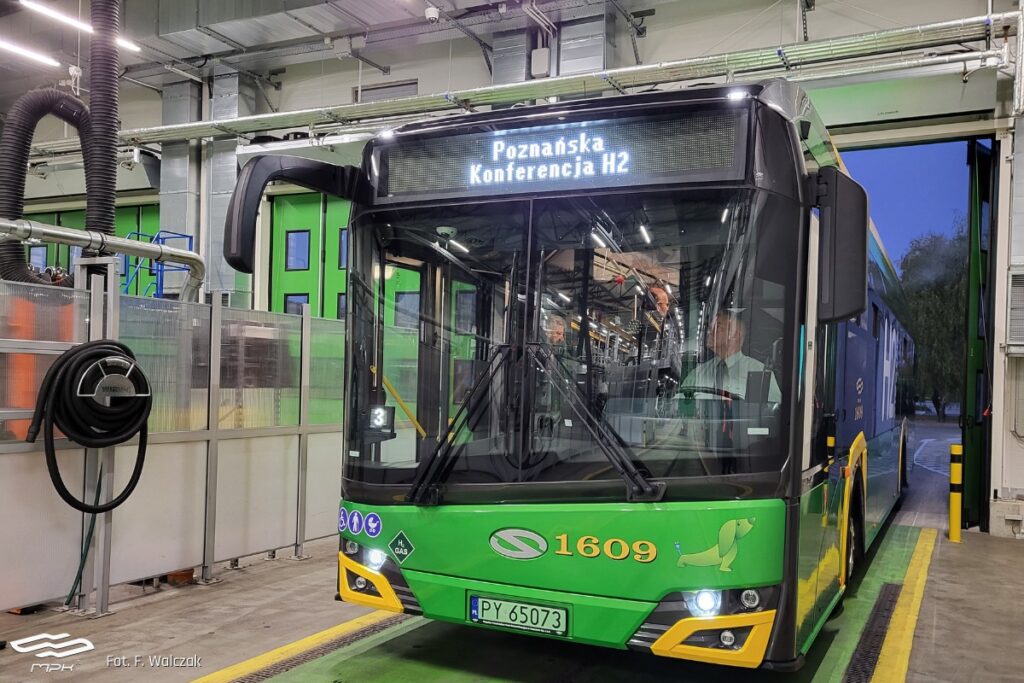 Wszystkie poznańskie autobusy wodorowe Solarisa wycofane z ruchu. Komunikat MPK  fot. F. Walczak - MPK Poznań