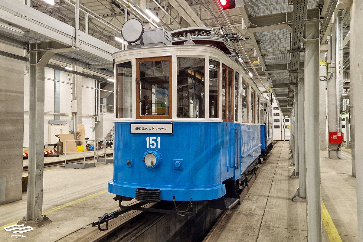 Infotrans - MPK Poznań i start sezonu turystycznego 2025. Zabytkowe tramwaje i autobusy wracają na trasy