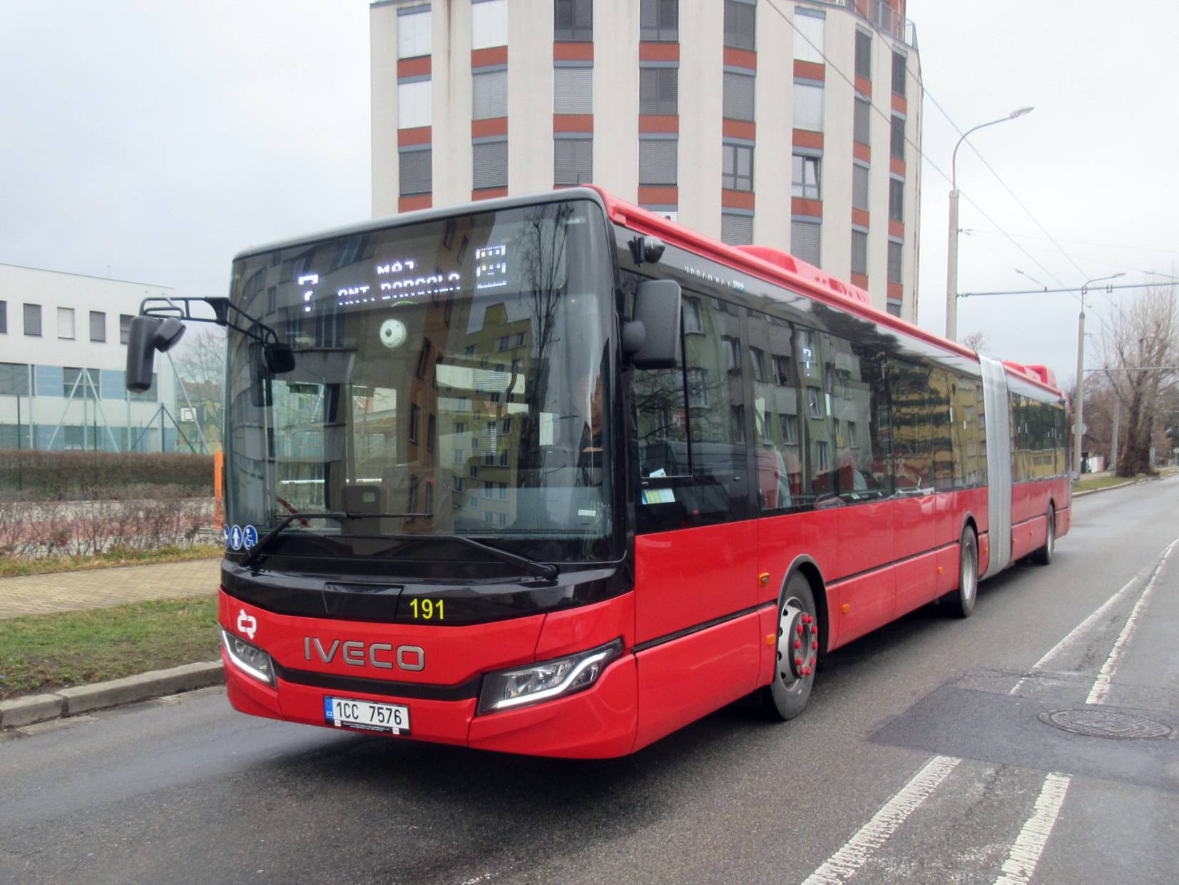 Infobus - Iveco rozpoczyna pastwy autobusów mild hybrid w Czechach. Kiedy w Polsce?