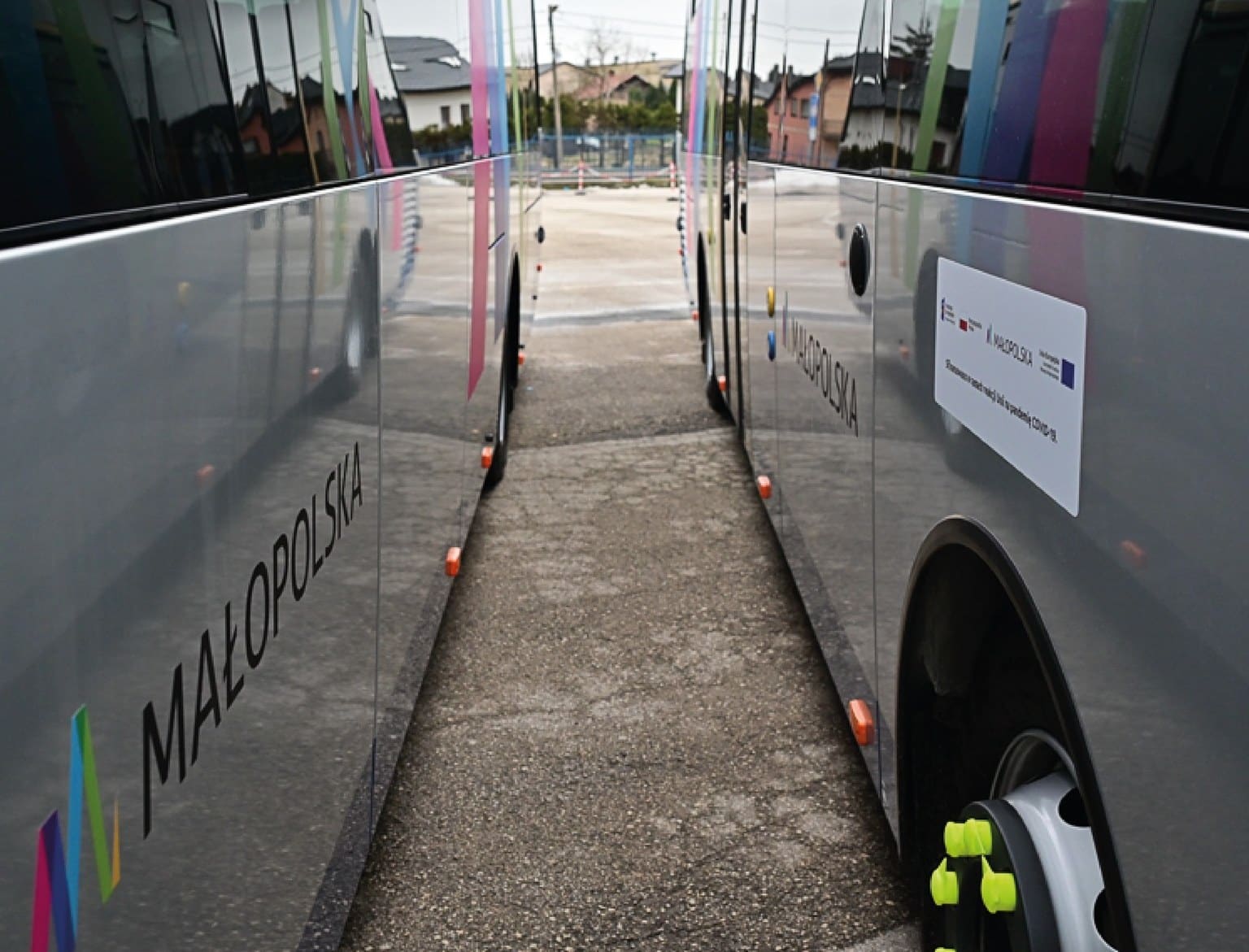 Infobus - Jakie będą pierwsze autobusy elektryczne dla Kolei Małopolskich? Analiza SWZ