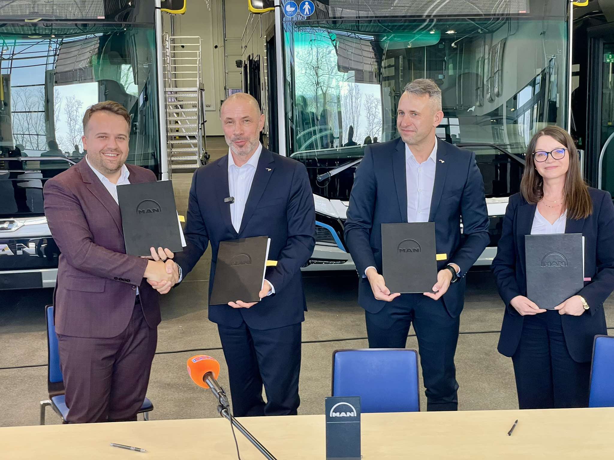 Infobus - MAN w ofensywie: Umowa ze Starachowicami na zakup autobusów elektrycznych. Dla ZEC
