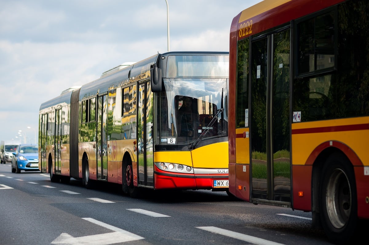 Infobus - Trzy oferty w wielkim przetargu liniowym ZTM Warszawa: Mobilis, PKS Gostynin i Relobus