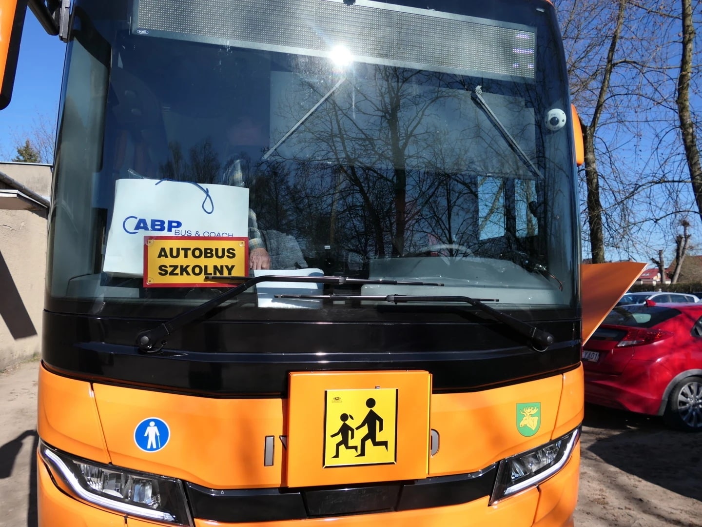 Infobus - Mazowsze udzieliło dofinansowanie do 110 nowych autobusów szkolnych. W tym 35 na rok 2025