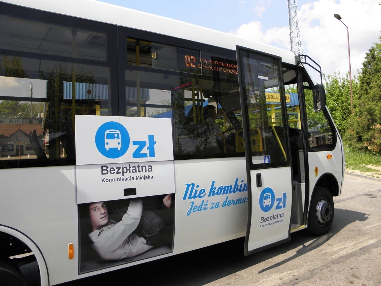 Infobus - Dodatkowy elektrobus dla Żor: Mała rewolucja w kryteriach technicznych. Analiza SWZ