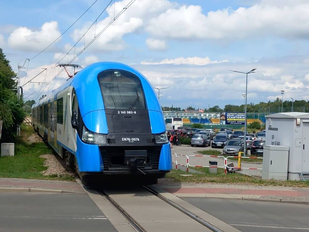 Dobra punktualność pociągów Kolei Śląskich. Mimo utrudnień i remontów