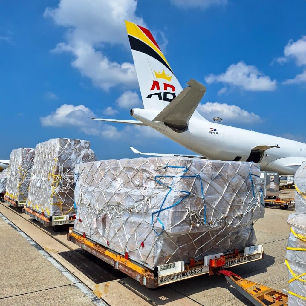 Koniec Air Belgium. Belgijski przewoźnik bankrutuje, część działalności uratowana