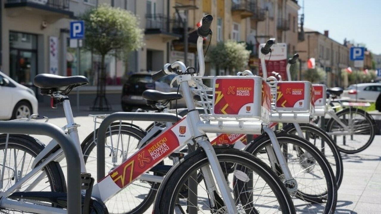 Infobike - Spada zainteresowanie rowerami miejskimi w Kielcach – przyczyny i zmiany w systemie